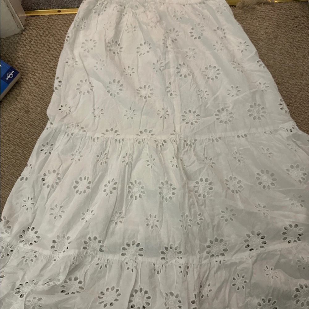 Lined white summer skirt